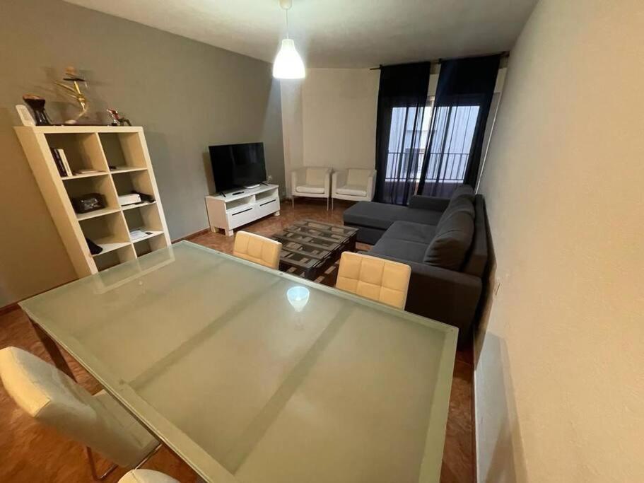 גרנדה Lovely One Bedroom Flat- Excellent Location מראה חיצוני תמונה